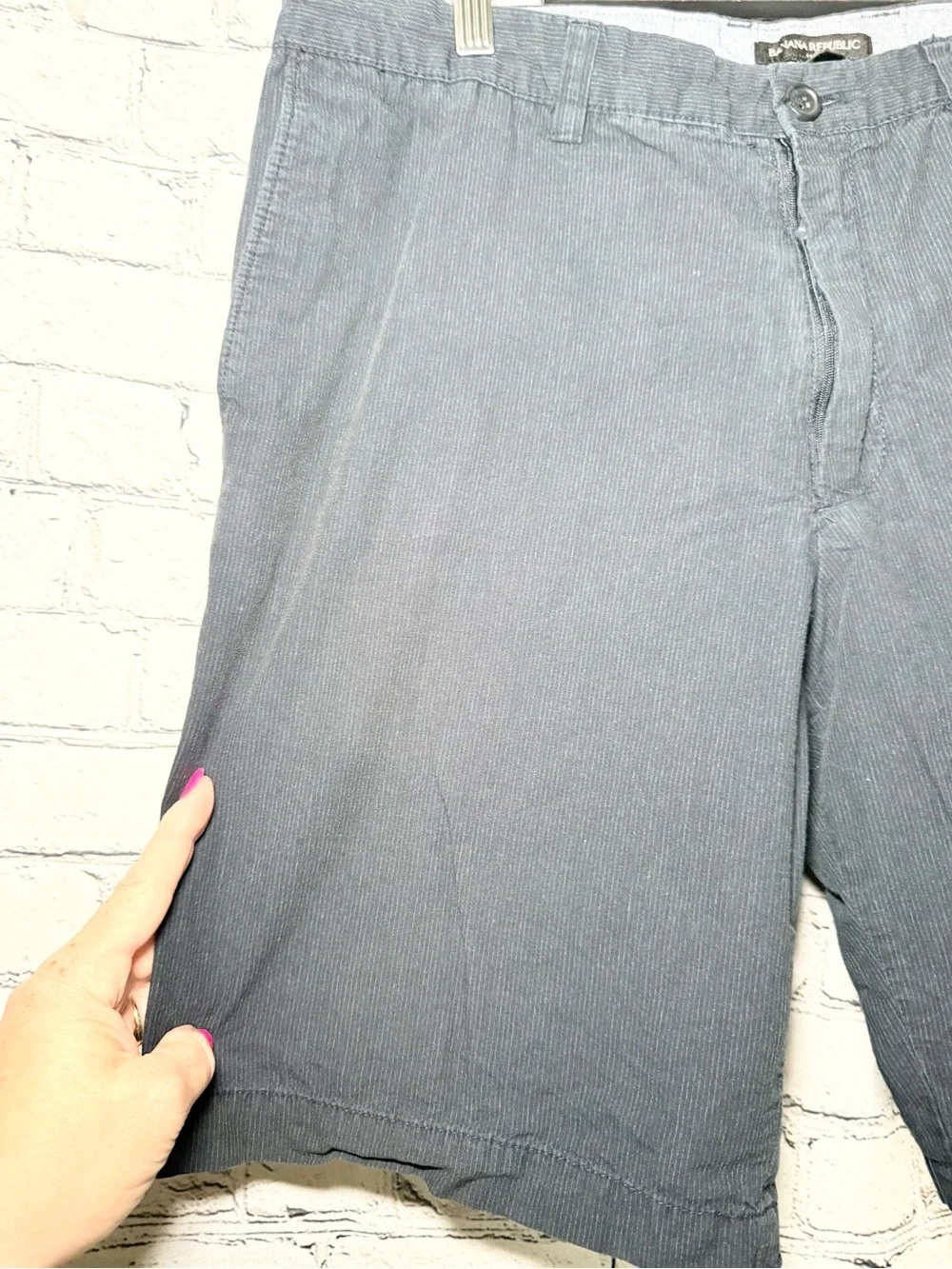 Banana Republic. Men’s Navy Cotton Shorts. Size 36